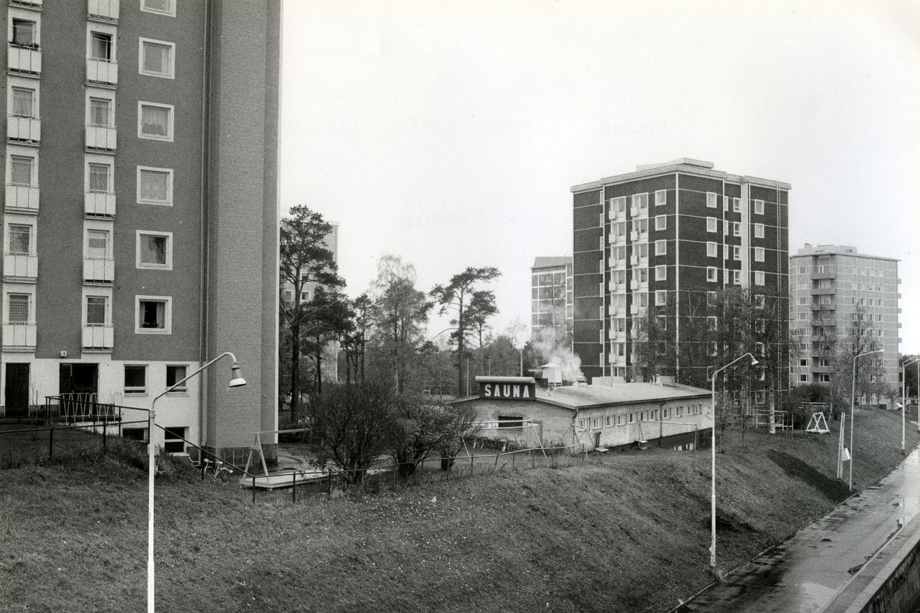 Oulun yleiset saunat katosivat kerrostalojen varjoihin – Vielä 1960-luvulla  maksullisia saunoja löytyi puu-Tuirasta viisi ja keskustasta saman verran |  Kaleva