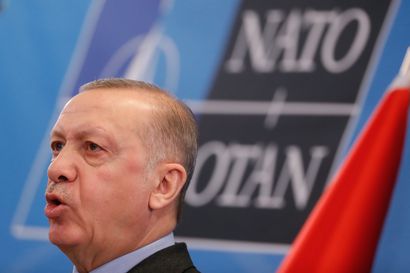 Erdogan: Suomen ja Ruotsin edustajien ei kannata vaivautua matkustamaan Turkkiin taivuttelemaan Turkkia Nato-asiassa – Marin uskoo asian ratkeavan