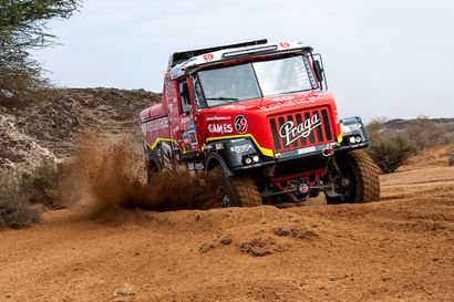 Dakar-rallin katsoja kuoli kuorma-auton törmäyksen jälkeen