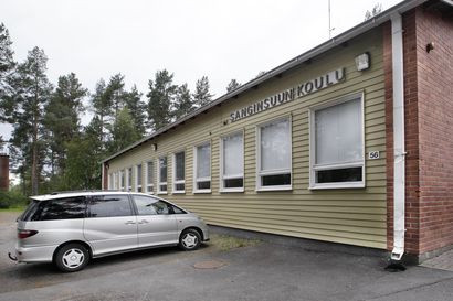 Sanginsuun koulun lakkautuspäätöksestä valitettiin hallinto-oikeuteen Oulussa – asian valmistelua moititaan monin tavoin puutteelliseksi