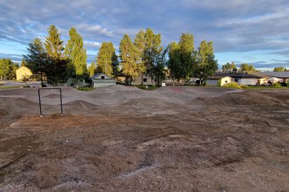 Pelloon rakennetaan Arhmaan toimintapuistoa – uuteen puistoon tulee Lapin ensimmäinen kiinteä pumptrack-rata