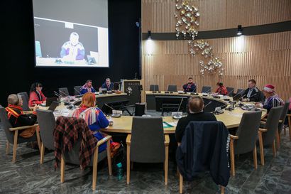 Saamelaiskäräjien oppositio kutistui muutamaan jäseneen  –  käräjät hyväksyi hallituksen esityksen saamelaiskäräjälain uudistamisesta