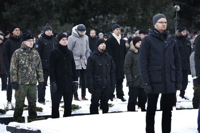 Oulun seurakuntayhtymä kaipaa lisää tarinoita Oulun sankarihautausmaille haudatuista sotilaista