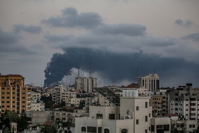 Odotettu tulitauko Israelin ja Hamasin välillä alkoi yöllä – vajaan parin viikon aikana väkivaltaisuuksissa on kuollut lähes 250 ihmistä