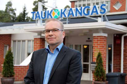 Mika Rytkönen avaa taustoja, miksi Taukokangas-säätiö haluaa muuttaa Taukokartanon palveluasuntojen käyttötarkoitusta Oulaisissa