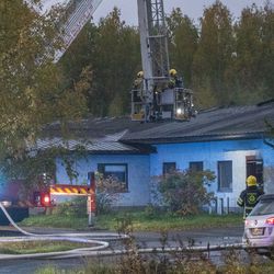 Tulipalo roihusi Savilaakson leipomossa Limingassa – uunista lähtenyt palo uhkasi polttaa 400 neliön rakennuksen maan tasalle