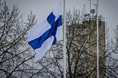 Oulun kaupunki ja pelastuslaitokset suruliputtavat kuolleen pelastajan muistoksi
