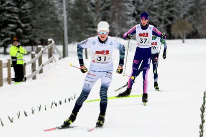 Elmeri Helander nosti Visan pojat kuudenneksi nuorten SM-hiihtojen viestissä