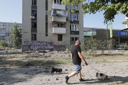 Ukraina iski venäläiskohteisiin satamakaupungissa Etelä-Ukrainassa, Venäjä jatkoi iskuja Kiovaan