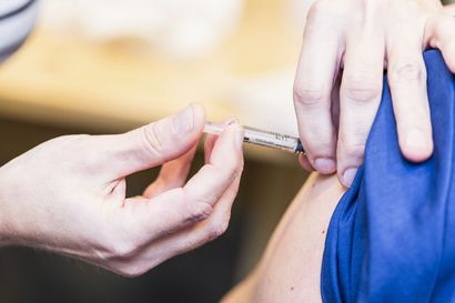 Länsirajan asukkaiden rokotus voisi tuoda puskurin muuntovirusta vastaan – "THL on kuullut ehdotuksen", sanoo ylilääkäri Nohynek
