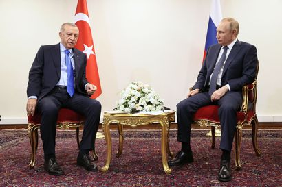 Turkki tuijottaa yhteisymmärrysasiakirjaa – Suomen ja Ruotsin Nato-hyväksyntä voi siirtyä jopa kesään 2023