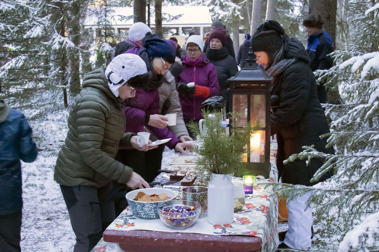 Markkuun seudun kyläyhdistys juhli Vuoden kylä -titteliään Markkuun Juhlatulet -tapahtumalla.