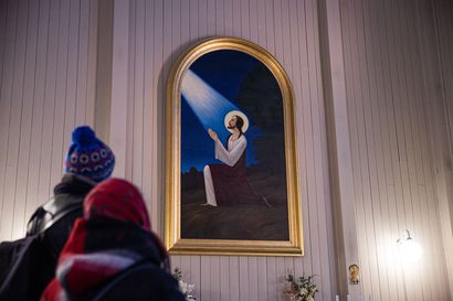 Neiti Virkkula istahti malliksi, kun Taivalkoskella maalattiin Jeesusta vuonna 1934  – "Taulu on vaikuttanut minuun paljon"