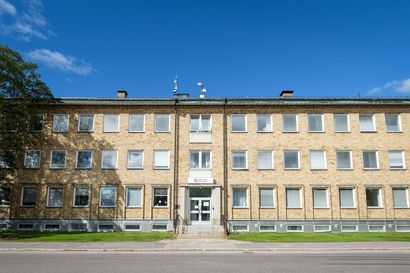 SVT: Opettaja tunnusti kuvanneensa oppilaita salaa pukuhuoneessa Jällivaarassa