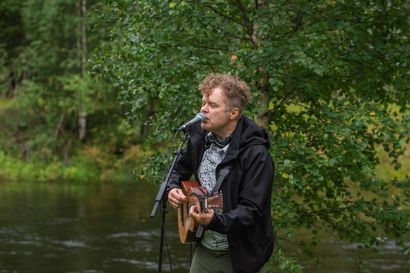 Jokivarsien lauluista, joella – Jukka Takalo kertoo, kuinka Koillismaa soi hänen uudella albumillaan