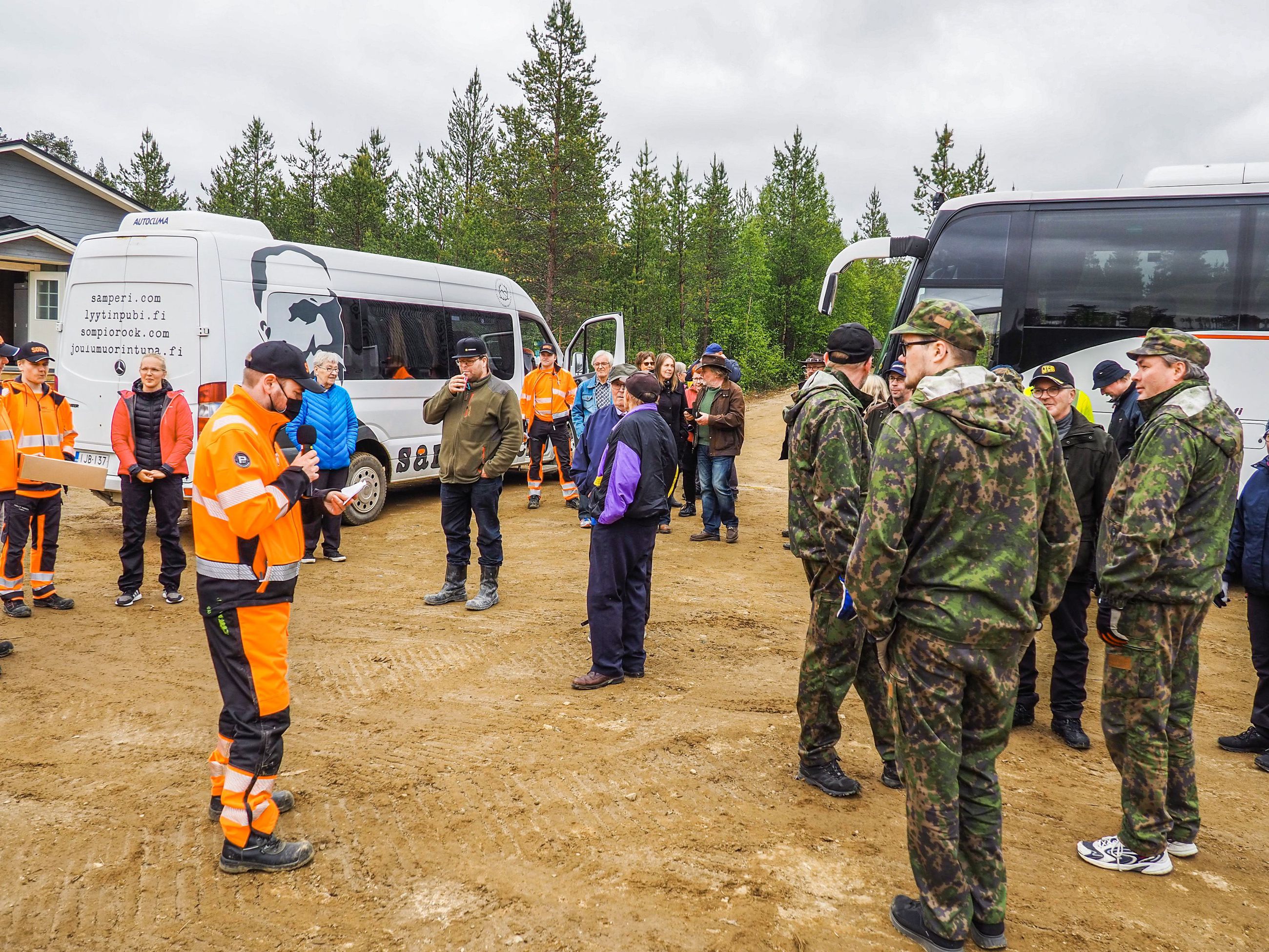 Soklin kaivoshankkeen avoin esittelykierros houkutteli Savukosken  koilliskulmaan satakunta kävijää – kaivoshankkeen jatkosta päätetään ensi  talvena | Lapin Kansa