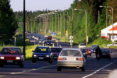 Ajoneuvovero jatkossa  sähköisenä – Traficom luopuu paperilaskuista, jos asiakkaalla Suomi -viestipalvelu