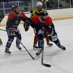 Suomi-sarjaan valmistautuva Raahe-Kiekko aloittaa harjoittelun jäähallissa tänään