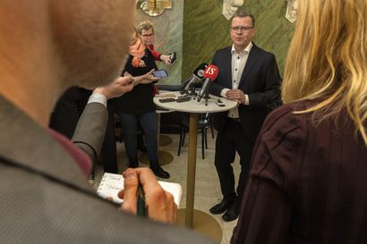 Kokoomuksen Petteri Orpo on valittu odotetusti hallitustunnustelijaksi – Orpo antoi puolueille 24 kysymystä, mukana kysymys miljardien sopeutustarpeesta