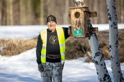 Risto Virtasen telkänpönttöprojektista kasvoi sympaattinen ihmisiä yhdistävä ilmiö – Perjantaina Pudasjärvellä vietetään Pönttöpäivää