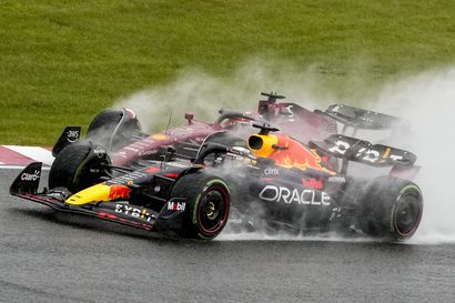 Japanin gp jatkuu pitkän odottelun jälkeen – Verstappen kärjessä
