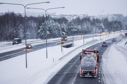 Ely-keskus alensi Nelostien nopeusrajoitusta liikennemelun takia Rovaniemellä – melulle altistuu nyt aiempaa vähemmän asukkaita