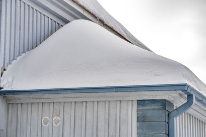 Katoille kertyvä lumi riski kiinteistöille – alkuvuoden lumikerroksen paino on jo nyt paikoin reilusti yli 100 kiloa neliömetriä kohden