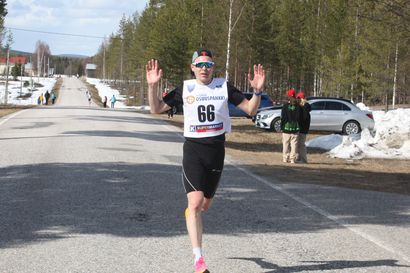 Ossi Peltoniemi juhli Lohijärven Vappuhölkässä – Hampurin maratonin rasitukset painoivat vielä kintereissä