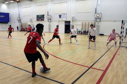 Kurenpoikien kausi jatkuu edelleen – Miehet Futsal-kakkosen mestariksi, pojat jatkavat karsinnoilla.
