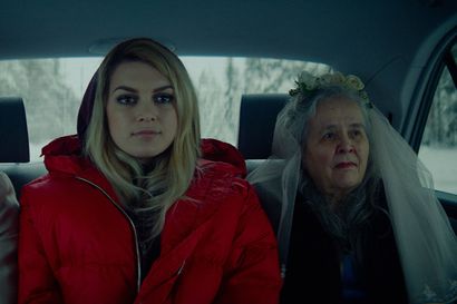 Kylmät kelit, lämpimät sydämet – Aurora keskittyy bilettämään Rovaniemen yössä tiistai-illan elokuvassa