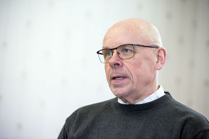 Henkilöstöpäällikkö esittää Raahen kaupungin kesätyönuorten palkkaan lähes sadan euron korotusta