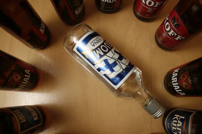 Korona ei ole lisännyt suomalaisten alkoholin käyttöä – loppuvuoden osalta asiaa ei ole tutkittu, mutta kulutuskäyrä on laskeva