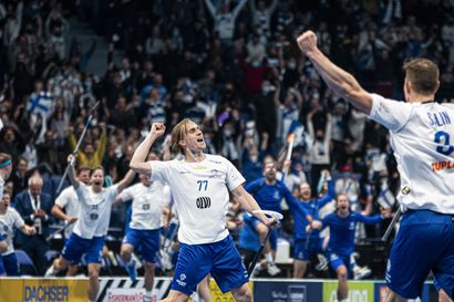 Stressitesti päättyi onnellisesti – Johansson sivalsi Suomen piinallisen illan päätteeksi MM-finaaliin Ruotsia vastaan: "Aikamoinen tunteenpurkaus tuli"