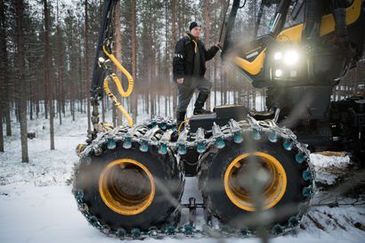 Antti Luukkonen on metsien mies ja kolmannen polven yrittäjä, joka ei pelkää ostaa kalliita metsäkoneita – nyt omaperäiset ideat toivat hänelle ja isälleen yrittäjäpalkinnon
