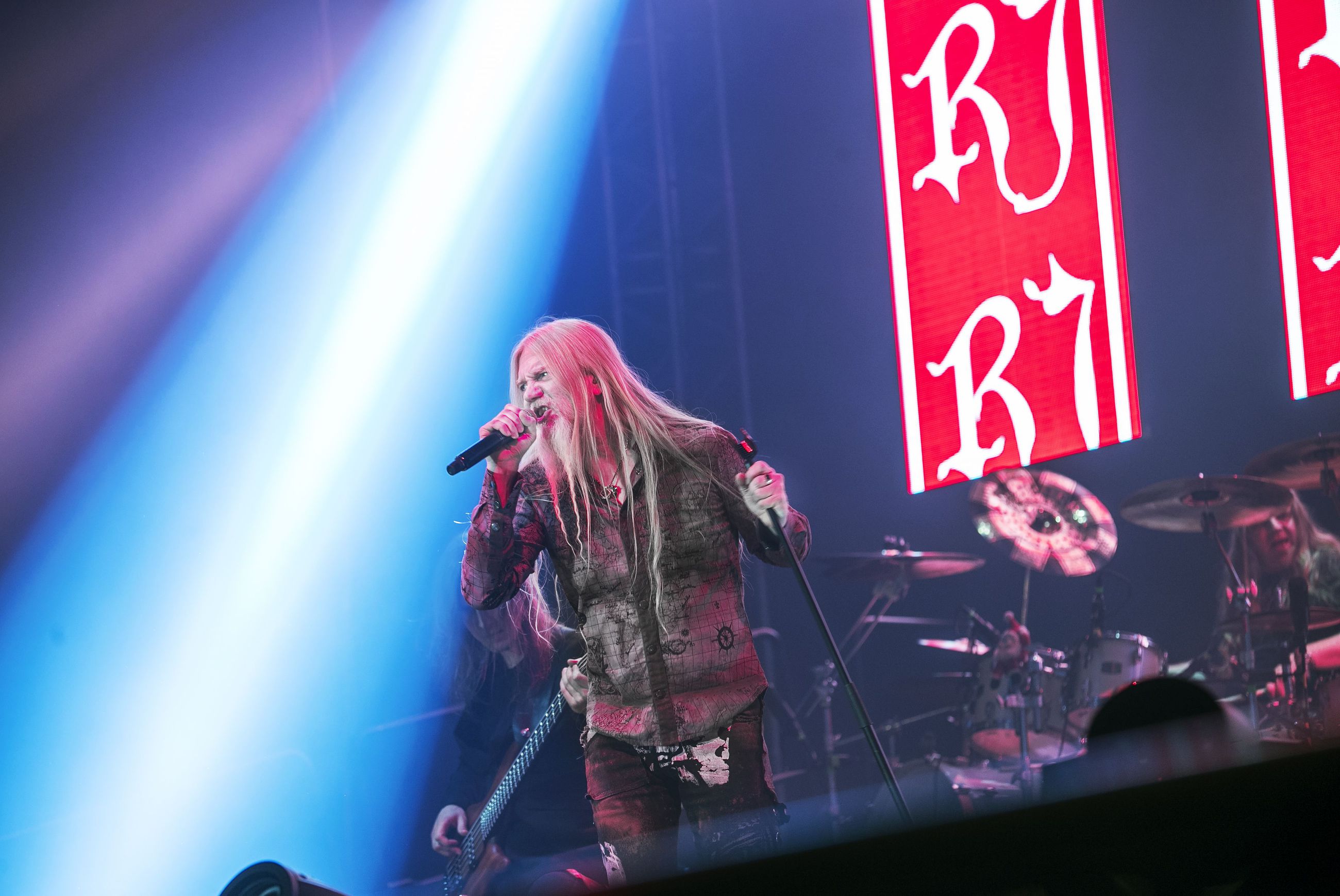 Ouluhallin Raskasta joulua -konsertti järjestetään konserttijärjestäjä RH Entertainmentin konkurssista huolimatta. Kuva laulaja Marko Hietala vuoden 2017 kiertueen konsertissa.