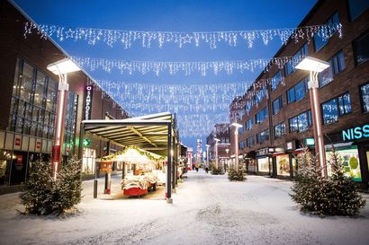 Tällaisia ovat Rovaniemen sähkönsäästökeinot energiakriisin alla – jouluvalot, jalkapallohalli ja katulamput loistavat ledeillä, sähkökatkoja korkeintaan alueellisesti