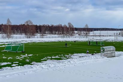 Kuusamon jalkapalloylpeys lähtee kauteen nuorena ja nälkäisenä – FC PaKa tähyää Viitosesta takaisin sarjaporrasta ylemmäksi