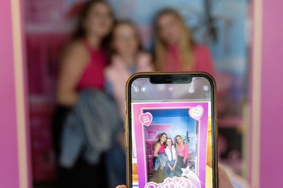 Barbie ja atomipommi vetävät Oulun elokuvasaleja täyteen arki-iltoina – Koronan jälkeisen ajan suurimpaan ilmiöön kuuluu muutakin kuin itse leffa