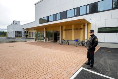 Keskuspaloasema muuttaa Raksilasta Linnanmaalle – "Paloasema palvelee koko pelastustoimen aluetta Kuusamosta Hailuotoon"