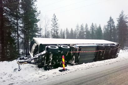 Raskas ajoneuvo kaatui tielle Sodankylässä – nostotyöt haittaavat liikennettä ilta yhdeksän jälkeen