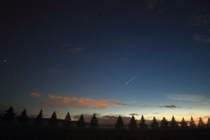 Runsaita tähdenlentoparvia havaittavissa loppuviikosta – erityisesti torstain ja perjantain välisenä yönä kannattaa katsella taivaalle