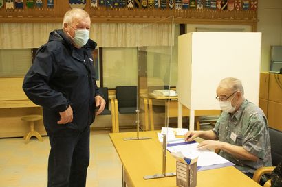 Eero Niiraselle vaalipäivänä äänestäminen on perinne – kuntavaalien tulospalvelu avautuu Siikajokilaakson sivuilla kello 20.00