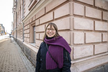 Oulun uudella ikäihmisten kulttuurikoordinaattorilla Heidi Jäärnillä on vahva teatteritausta ja halu tehdä hyvää – jos ikäihminen ei pääse kulttuurin pariin, se viedään hänelle kotiin