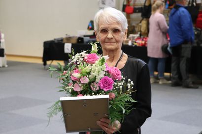 Annikki Panuma on Pudasjärven vuoden vapaaehtoistyöntekijä– tunnustus pyyteettömästä työstä yhteiseksi hyväksi