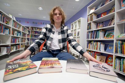 Oululainen Malla Keinänen, 17, on superlukija, joka hotkaisee helpostikin kirjan päivässä – 48 kirjan urakka toi hänelle paikan arvostetussa raadissa