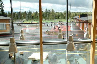 Hirsirakentamisen seminaariin yli 100 ilmoittautunutta – vieraita eri puolilta Suomea kierrätetään tutustumassa Pudasjärven hirsikohteisiin
