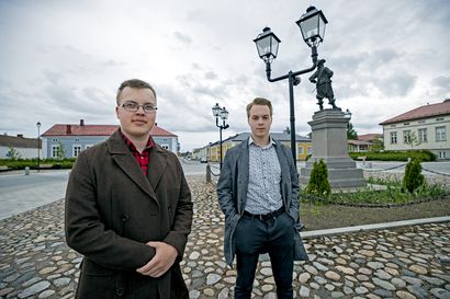 Näin Raahen kuntavaalien nuorimmat menestyjät Elias Tornberg ja Eetu Saarenpää haluavat kehittää Raahea