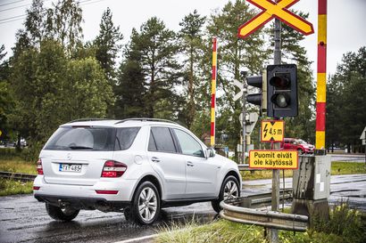 Pajuniityntien tasoristeyksessä liikennekatkoksia keskiviikkona – suositellaan käyttämään muita reittejä