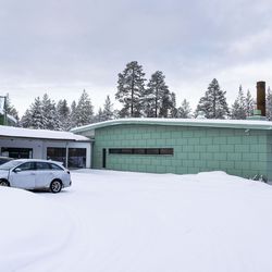 Rovaniemen krematorio on aloittanut viimein toimintansa – vaikuttaa koko Pohjois-Suomen "tuhkausruuhkiin"