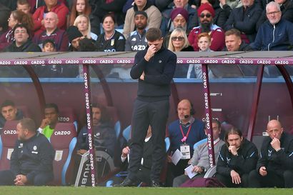 Aston Villan päävalmentaja Steven Gerrard sai lähtöpassit – vannoi vain hetkeä aiemmin jatkavansa taistelua
